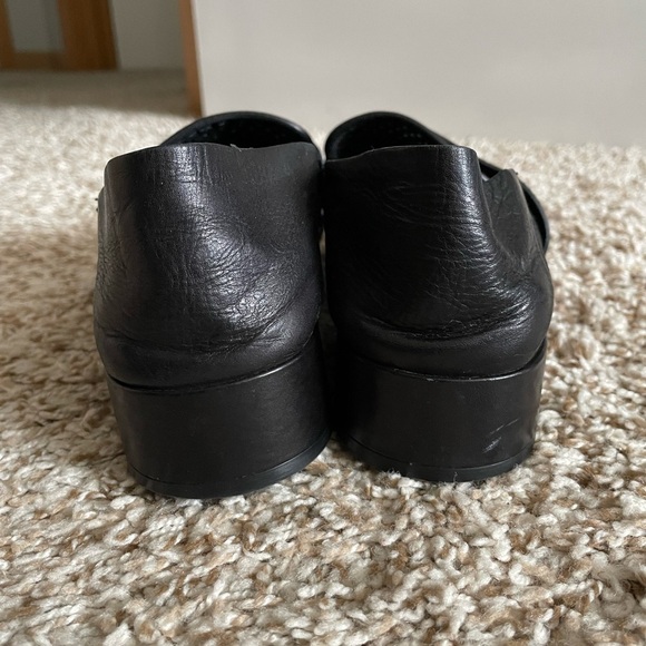 Mercedes Castillo Mati Perforated Convertible Loafer Black Size 9.5 - Picture 7 of 10